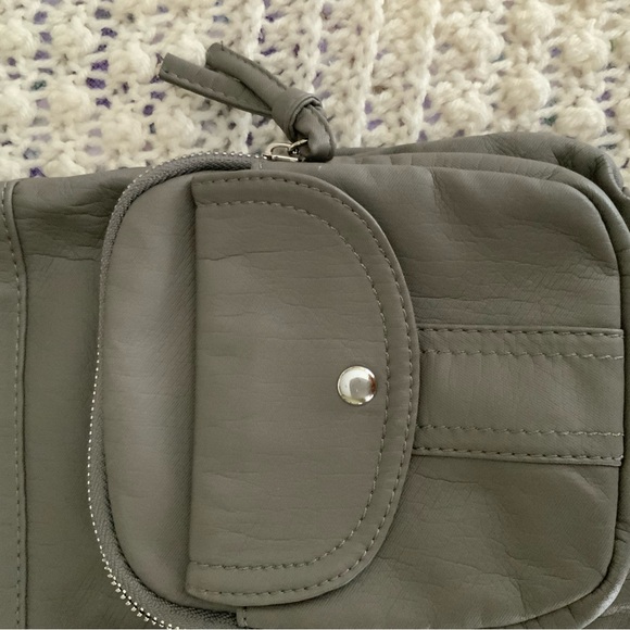 Gray Messenger Bag with Multiple Compartments - Picture 3 of 9
